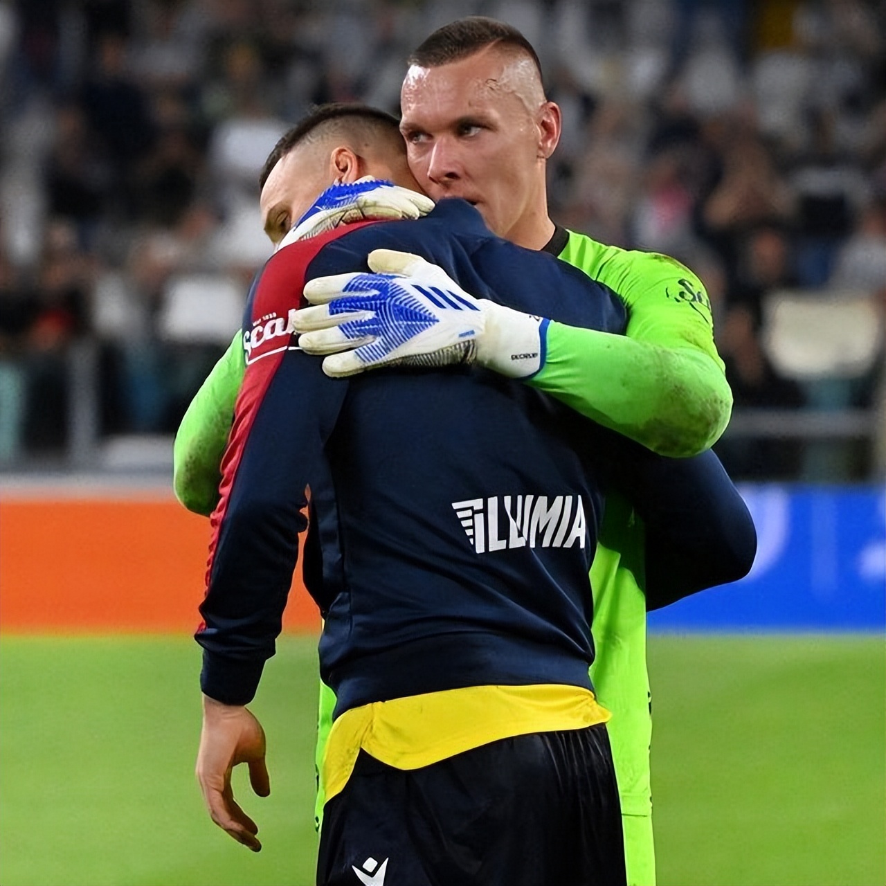 更反映了她 更反映了她